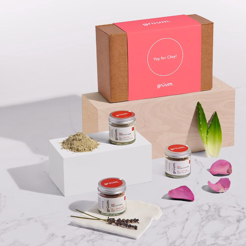 Clay mask jars and packaging display