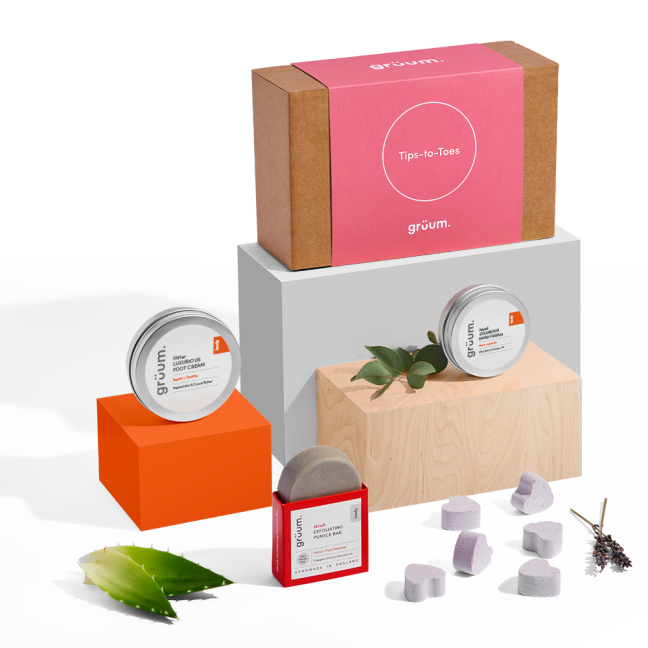 Grooming products display on geometric blocks