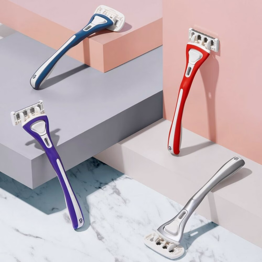 Four colored razors on geometric surfaces.
