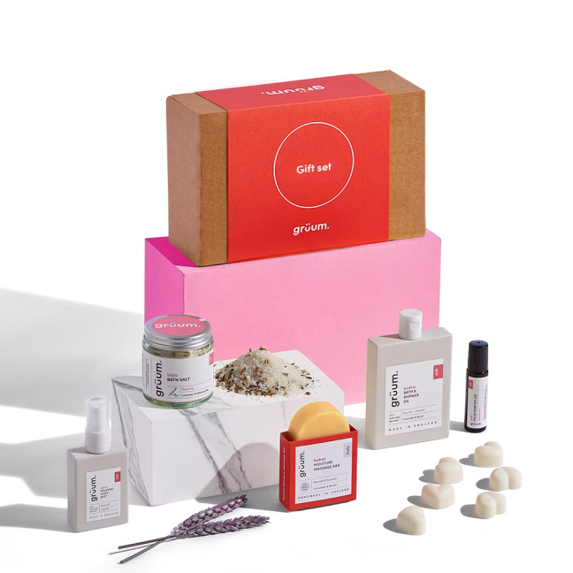 Gift set with bath products.