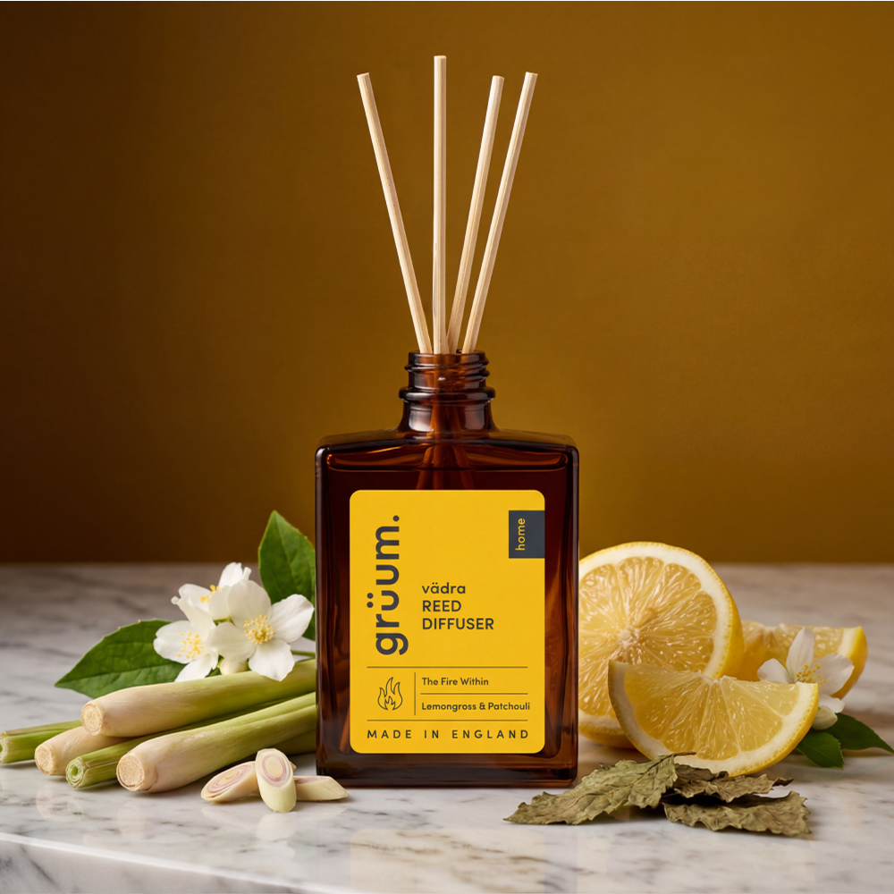Reed diffuser with lemongrass and lemons