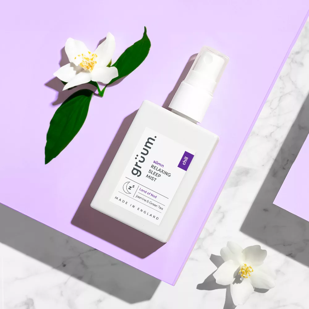 Sleep mist bottle with flowers on purple