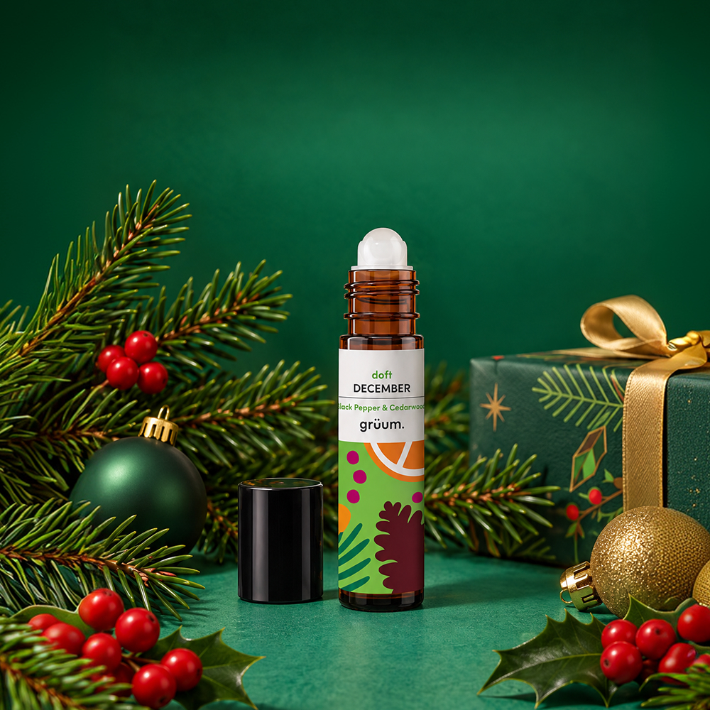December fragrance roller with black pepper and cedarwood